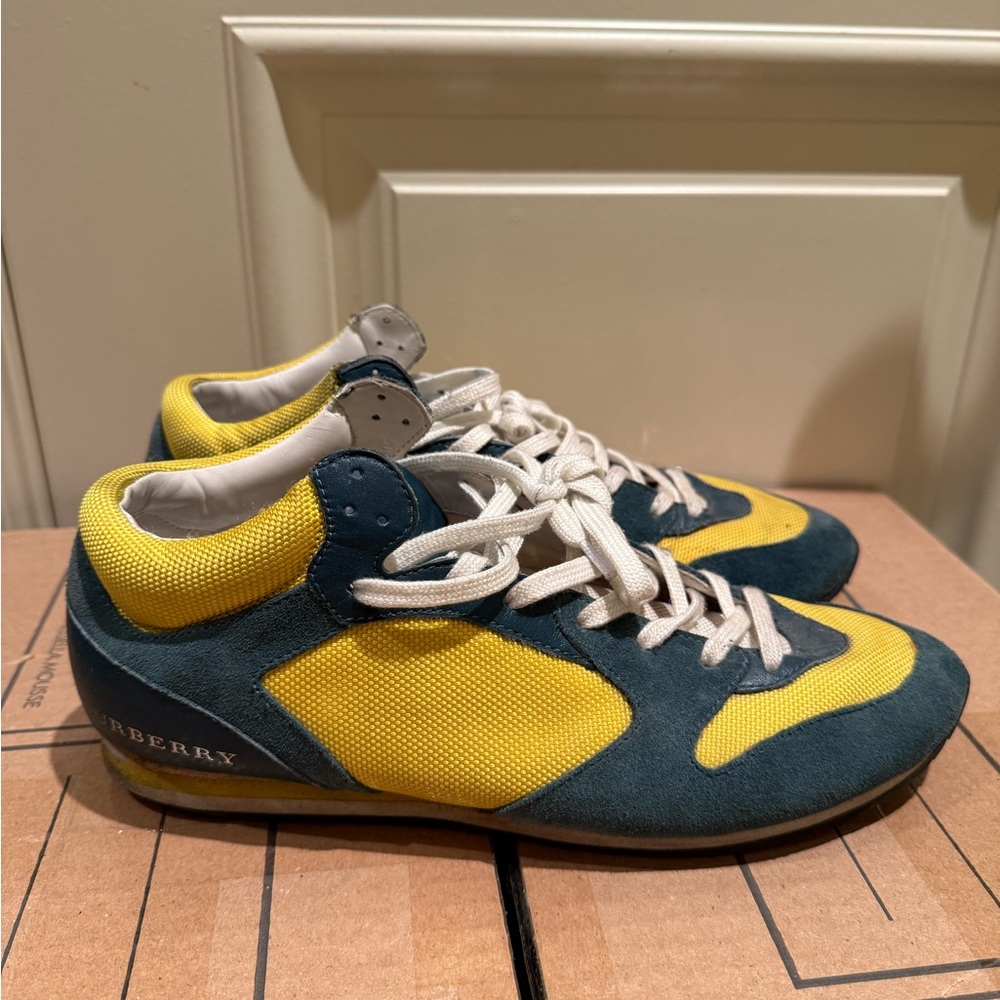 Burberry Men’s Sneakers - Size 40